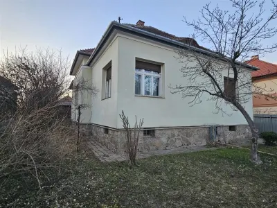 Casa cu 900 mp teren zona Calea Poplacii aproape de Parcul Sub Arini - Sibiu
