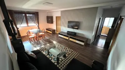 Apartament la vila cu terasa si curte proprie pe Cl. Cisnadiei - foto 6