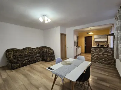 Apartament mobilat la etajul 1 in orasul de jos strada 9 Mai - Sibiu - foto 2
