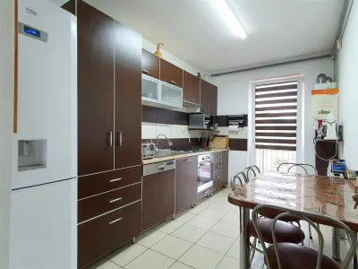 Apartament decomandat cu 3 camere mobilat/utilat in Turnisor - foto 3