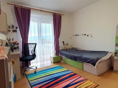 Apartament decomandat cu 3 camere mobilat/utilat in Turnisor - foto 5