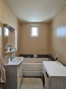 Apartament de vanzare la vila in Selimbar - foto 8