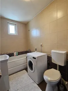 Apartament de vanzare la vila in Selimbar - foto 9