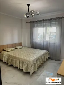 Apartament cu 3 camere de vanzare in Alba Iulia Cetate - foto 3