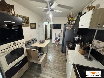 Apartament cu 3 camere de vanzare in Alba Iulia - foto 1