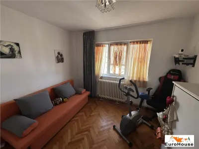 Apartament cu 3 camere de vanzare in Alba Iulia - foto 9