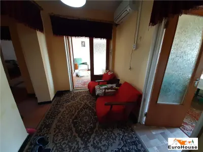 Apartament cu 3 camere de vanzare in Alba Iulia - foto 1