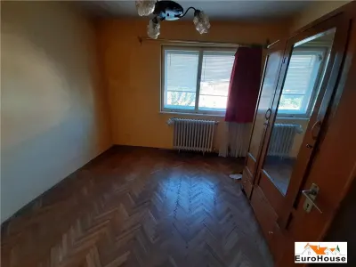 Apartament cu 3 camere de vanzare in Alba Iulia - foto 2