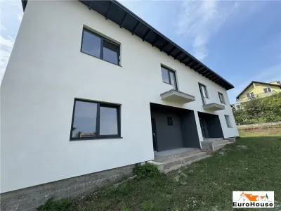 Casa tip duplex de vanzare in Alba Iulia - foto 2