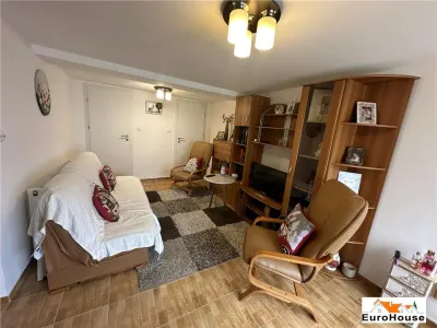 Apartament cu 3 camere la vila de vanzare in Alba Iulia - foto 2