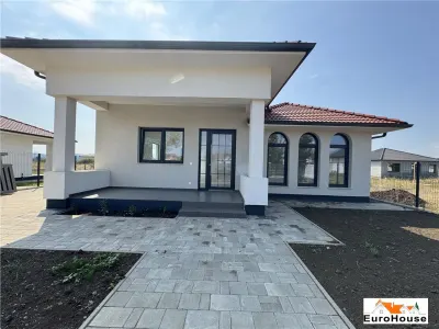 Casa pe un nivel de vanzare in Alba Iulia - foto 1