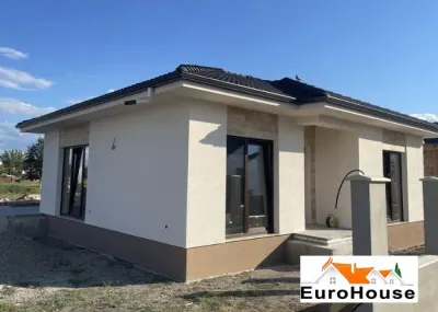 Casa pe un nivel de vanzare in Alba Iulia - foto 2