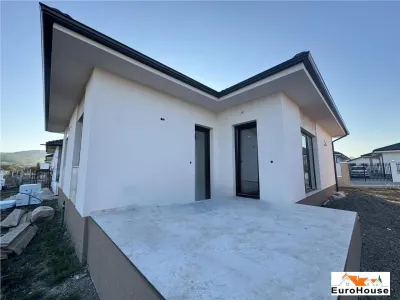 Casa pe un nivel de vanzare in Alba Iulia - foto 3
