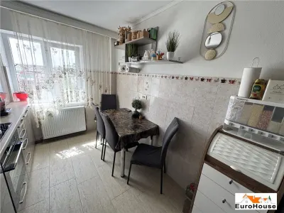 Apartament cu 5 camere de vanzare in Alba iulia - foto 5