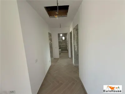 Casa de vanzare pe un nivel in Sard - foto 13