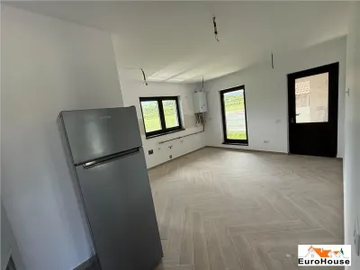 Casa de vanzare pe un nivel in Sard - foto 9