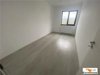 Apartament cu 3 camere de vanzare in Alba Iulia - foto 4