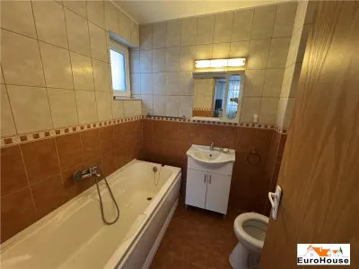Apartament cu 3 camere la vila de vanzare in Alba Iulia - foto 6