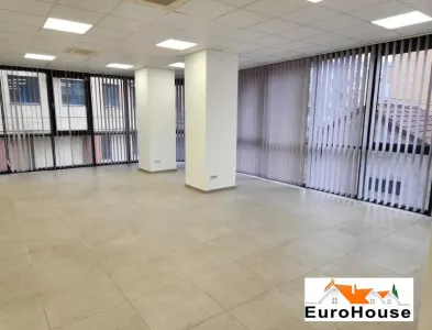 Spatiu de vanzare ultracentral in Alba Iulia - foto 4