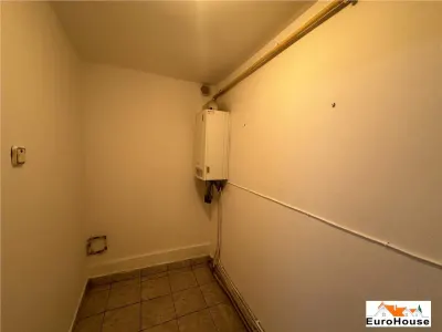 Casa de vanzare zona Centru pretabila pentru birouri - foto 10