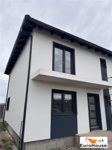 Casa tip duplex de vanzre in Alba Iulia - foto 1