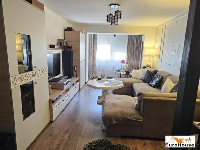 Apartament cu 3 camere de vanzare in Alba Iulia - foto 1