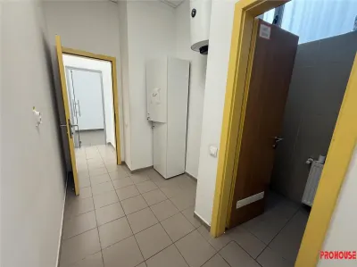 SPATIU COMERCIAL 100 MP – POZITIE ULTRACENTRALA, VIZIBILITATE EXCELENTA - foto 12