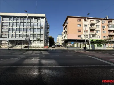 SPATIU COMERCIAL 100 MP – POZITIE ULTRACENTRALA, VIZIBILITATE EXCELENTA - foto 3