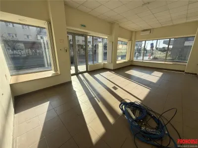 SPATIU COMERCIAL 100 MP – POZITIE ULTRACENTRALA, VIZIBILITATE EXCELENTA - foto 5