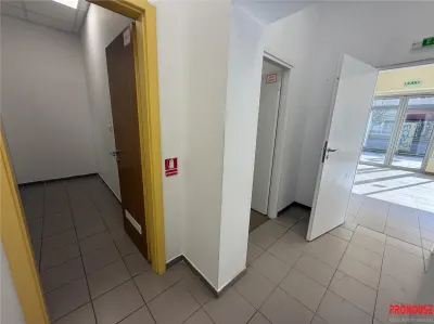 SPATIU COMERCIAL 100 MP – POZITIE ULTRACENTRALA, VIZIBILITATE EXCELENTA - foto 8