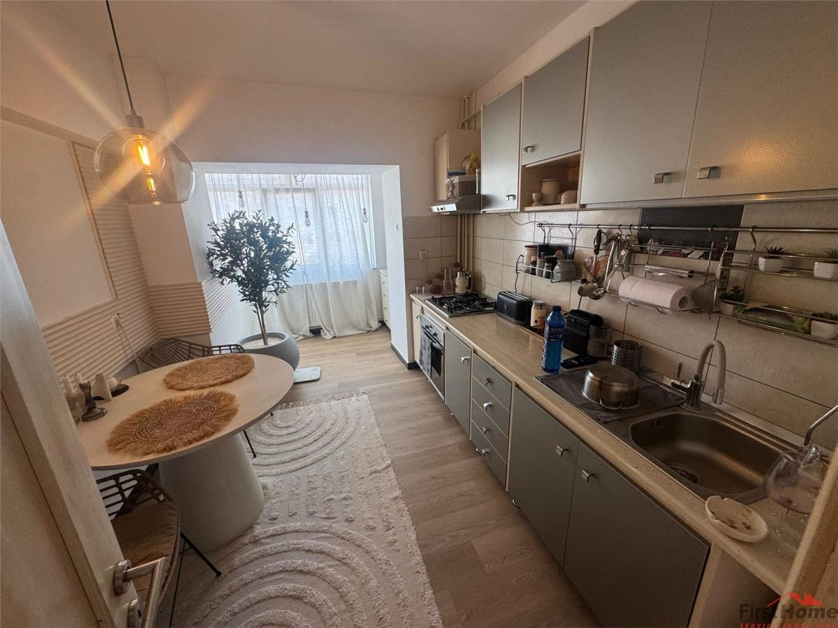 Ap 3 cam, et 2/3,86 mp utili, zona Gerald-B-dul Brailei renovat - Focsani