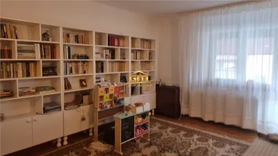 Casa in apropiere de Muzeul Satului - foto 3