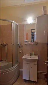 Casa si anexa de 20 mp, Babeni - foto 7