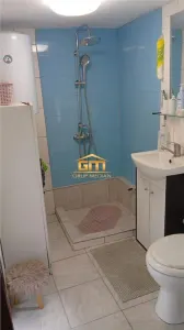 Proprietate de vanzare in Golești - 10800 mp teren și două case, ideală pentru casă de vacanță - foto 11