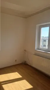 Apartament de vanzare - 2 camere, decomandat | Zona Traian - foto 3