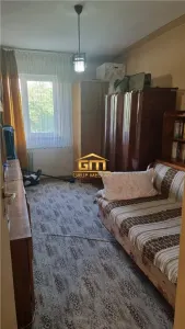 Apartament 3 camere de - Zona Traian, etaj 3/4 - foto 2