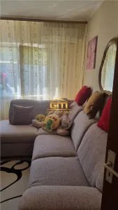 Apartament 3 camere de vanzare - Ostroveni, zona Pieței, decomandat, 71,29 mp - foto 2