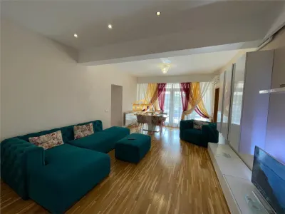 Apartament 2 camere de vanzare-zonă centrală, bloc nou, terasă generoasă și garaj subteran - Ramnicu Valcea