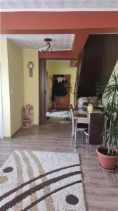 Casă P+E, mobilată, in zona Episcopie - foto 3