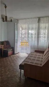 Apartament 2 camere de inchiriat - Zonă Centrala, etaj 4/4 - foto 2