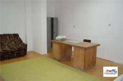 Spatiu Ideal  pentru Birouri de Inchiriat in Zona Centrala - foto 4