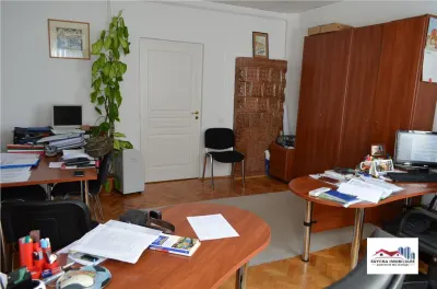 Spatiu de Inchiriat pentru Birouri in Zona Semicentrala - foto 2