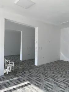 Spațiu comercial 128 mp | Constantin Brâncoveanu | 6 locuri de parcare | Curte proprie - Timisoara
