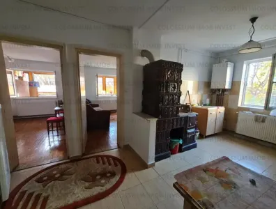 Apartament 3 camere, decomandat - zona Ghimbav - foto 4