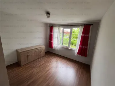Apartament 3 camere, decomandat - zona Craiter - foto 2