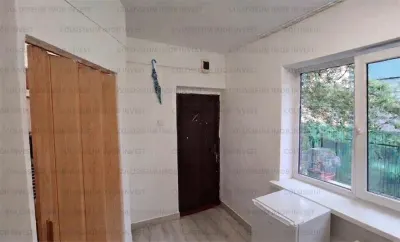 Camera de camin cu baie proprie - zona Tractorul - foto 2