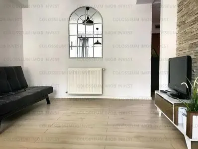 Apartament 2 camere, decomandat - Brasovul Vechi - foto 2