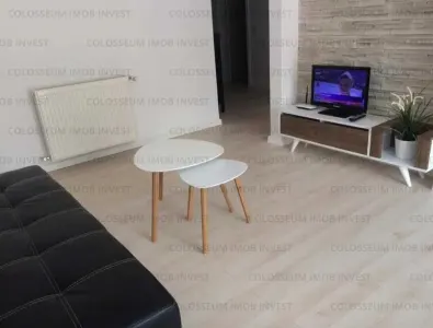 Apartament 2 camere, decomandat - Brasovul Vechi - foto 3