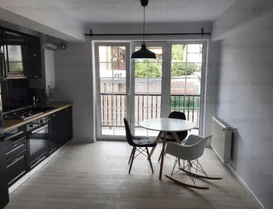 Apartament 2 camere, decomandat - Brasovul Vechi - foto 4