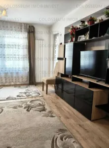 Apartament 2 camere, decomandat - zona Tractorul - foto 1